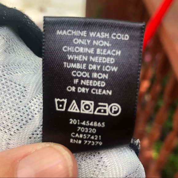 Ann Taylor Black Houndstooth Spandex Top size Small - Picture 9 of 10